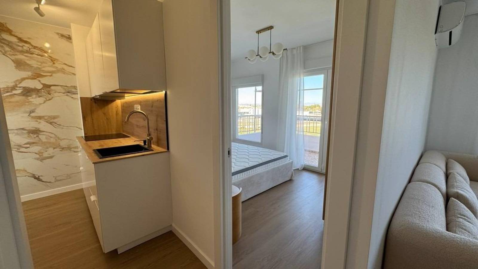 Resale - Apartment - Torrevieja - Punta Prima