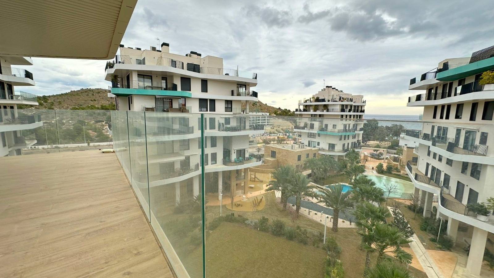 Resale - Apartment - Villajoyosa