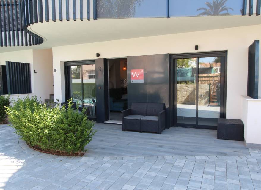 Resale - Ground floor - Lo Santiago