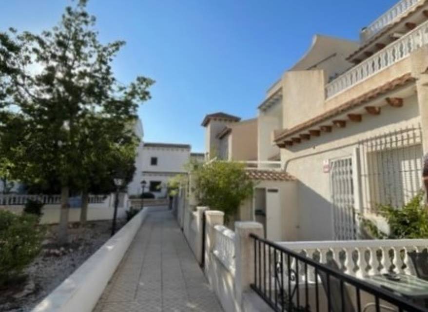 Resale - Townhouse - Orihuela Costa - Villamartín