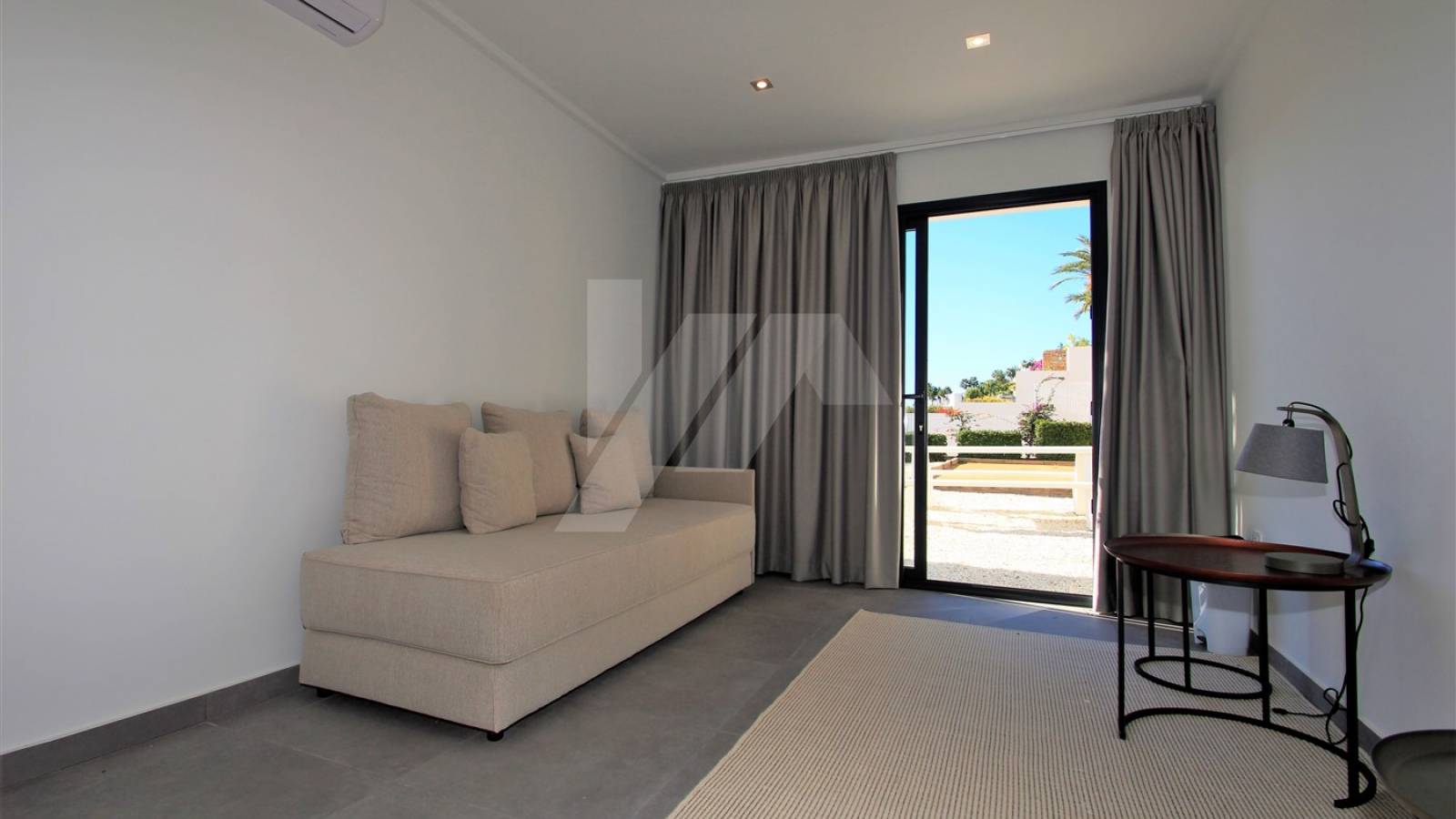 Resale - Villa - Benissa