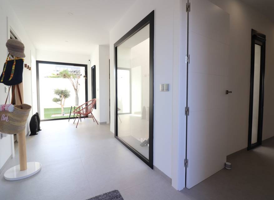 Resale - Villa - Formentera del Segura - Euroroda