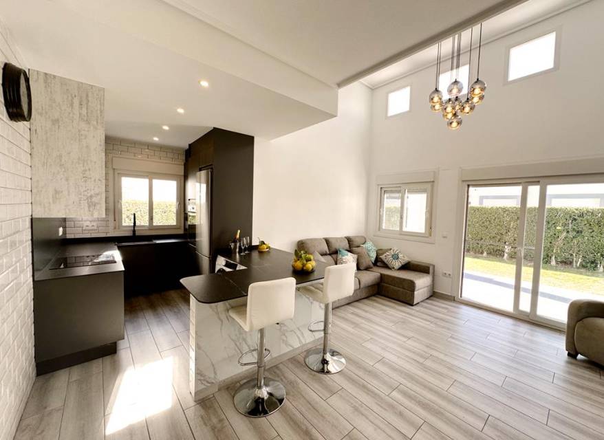 Resale - Villa - La Torre Golf Resort