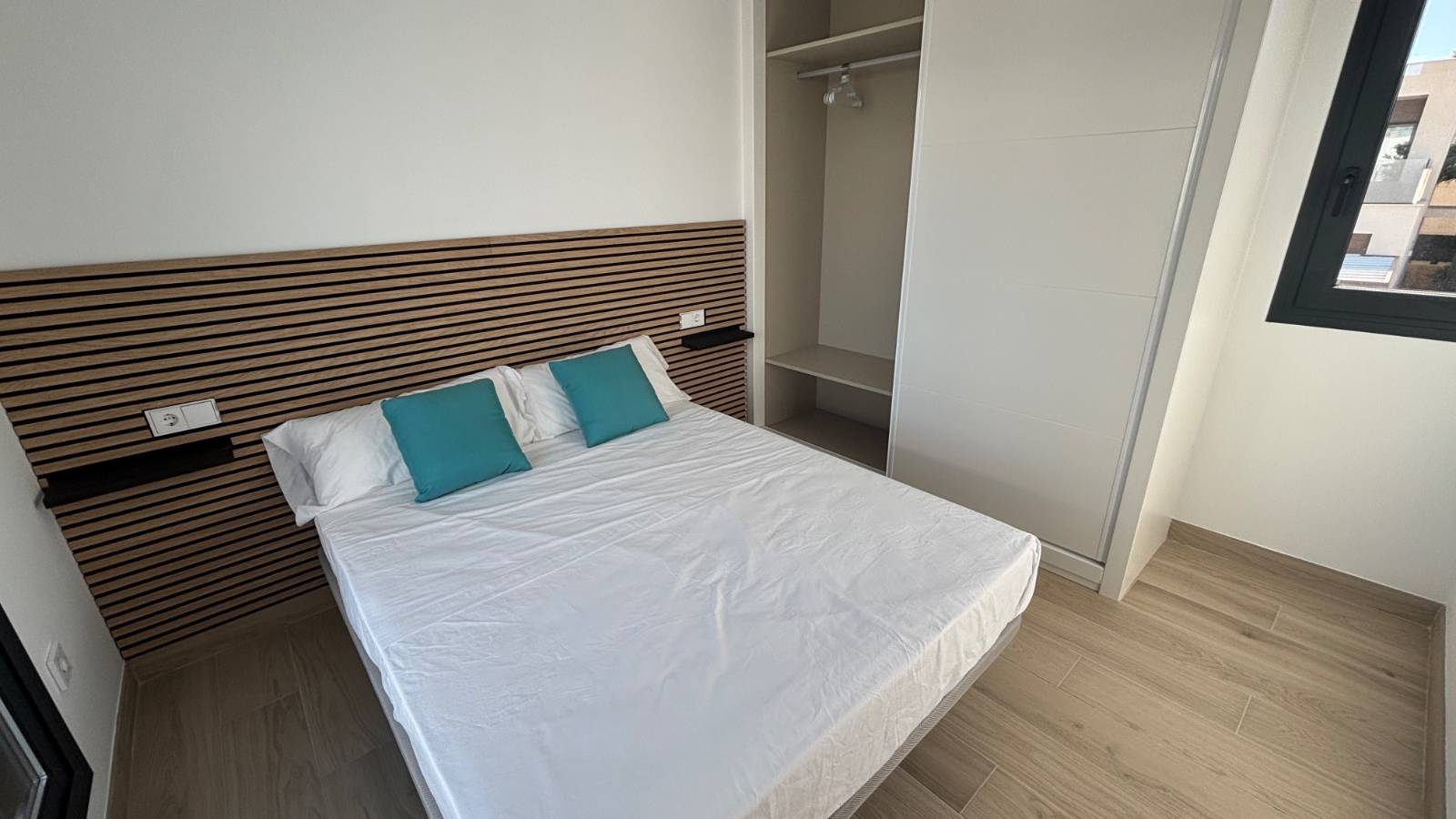 Resale - Villa - Los Alcazares - Roda