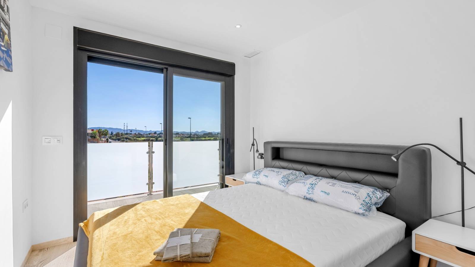 Resale - Villa - Los Alcazares - Serena Golf