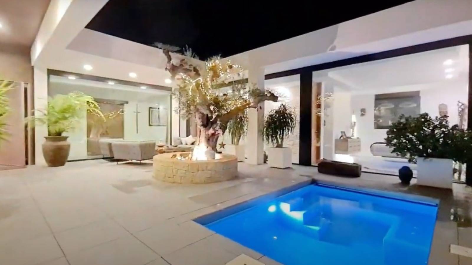 Resale - Villa - Los Alcazares