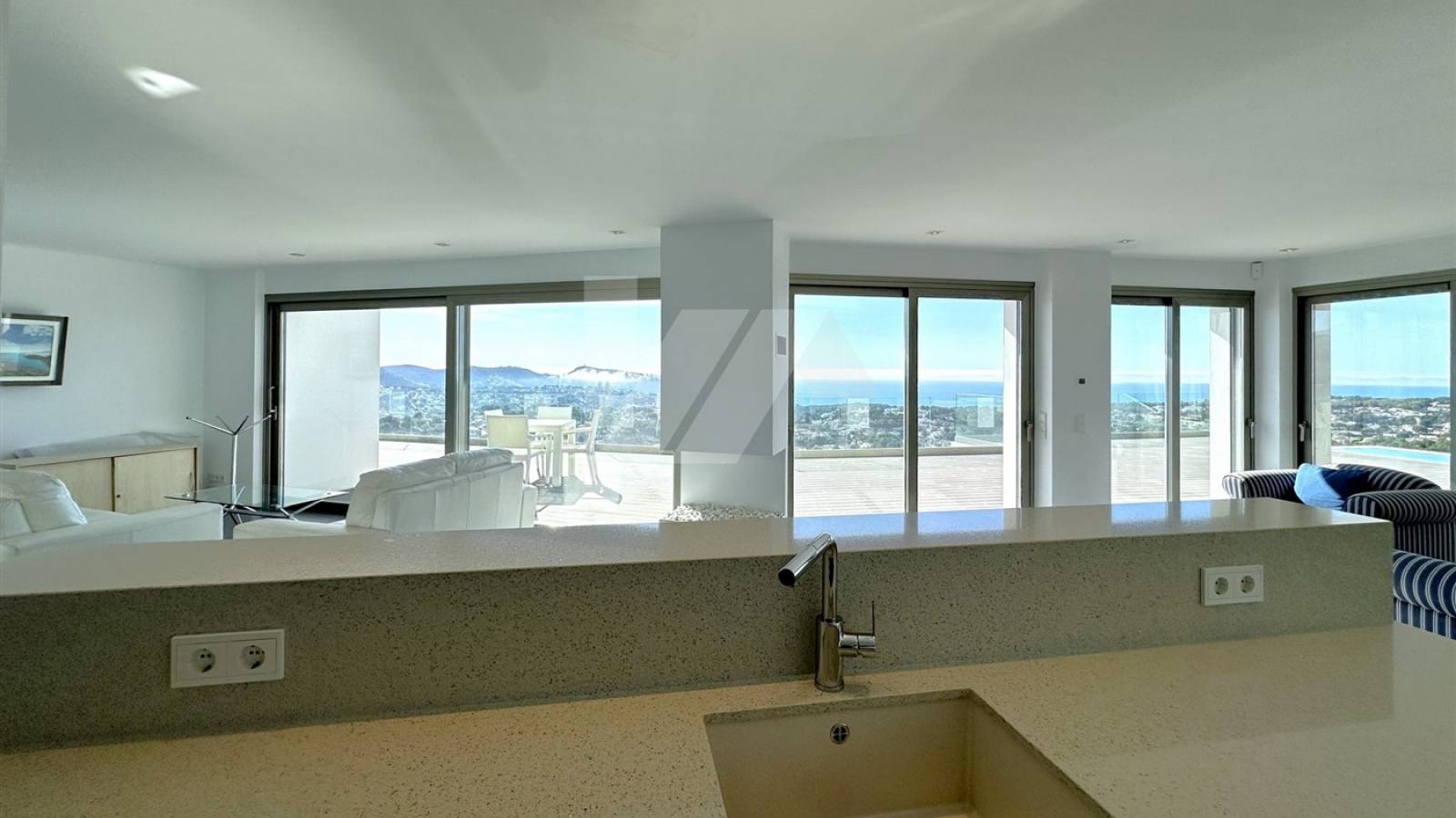 Resale - Villa - Moraira - Benimeit