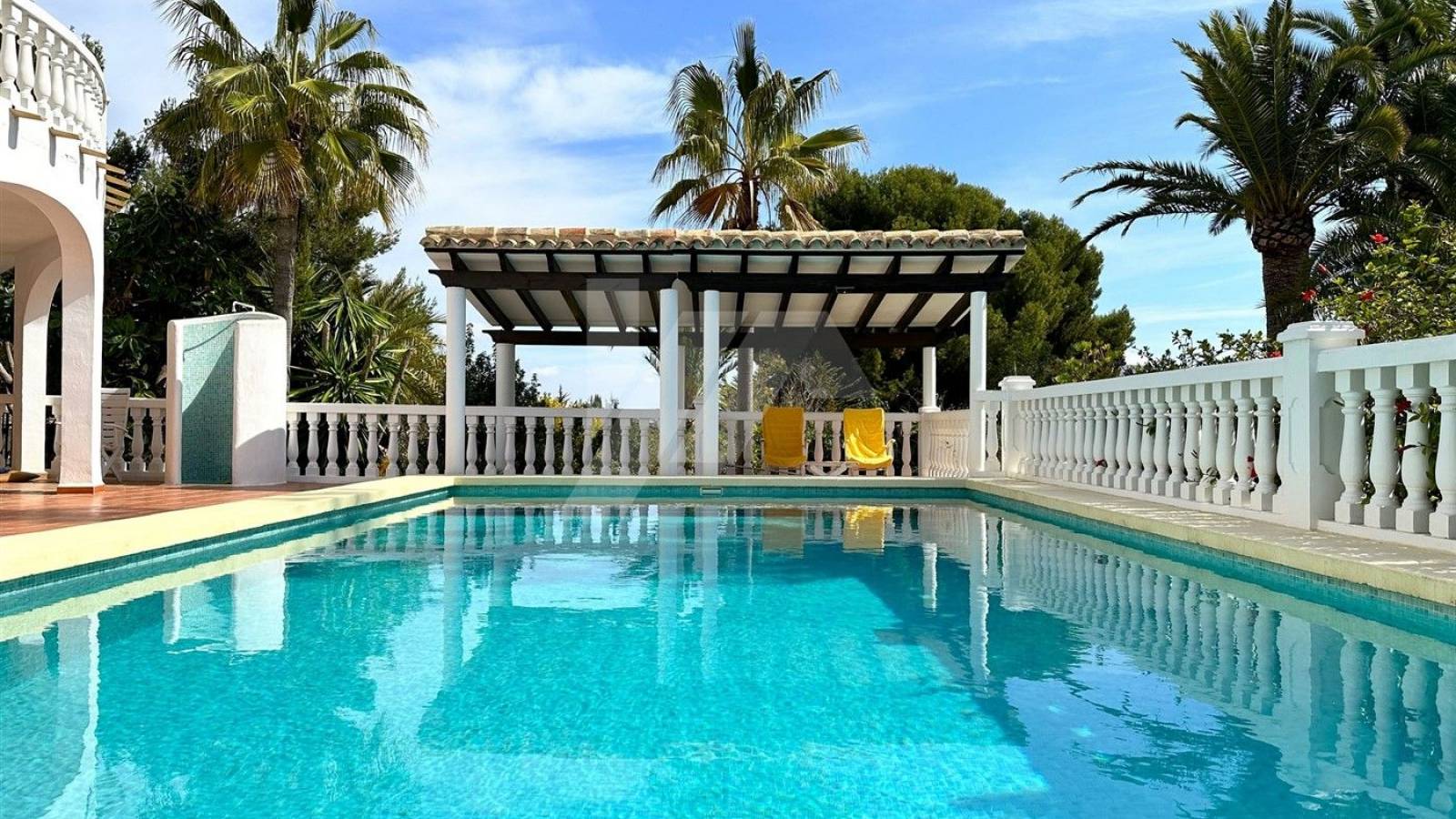 Resale - Villa - Moraira - Pinar del Advocat - Cometa