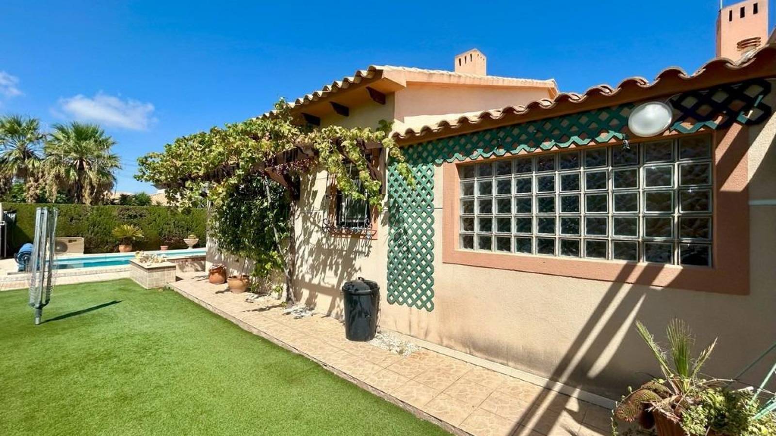 Resale - Villa - Orihuela Costa - Cabo Roig