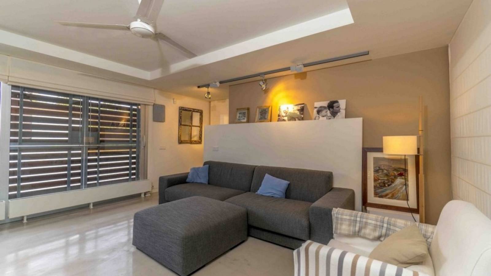 Resale - Villa - Orihuela Costa - Campoamor