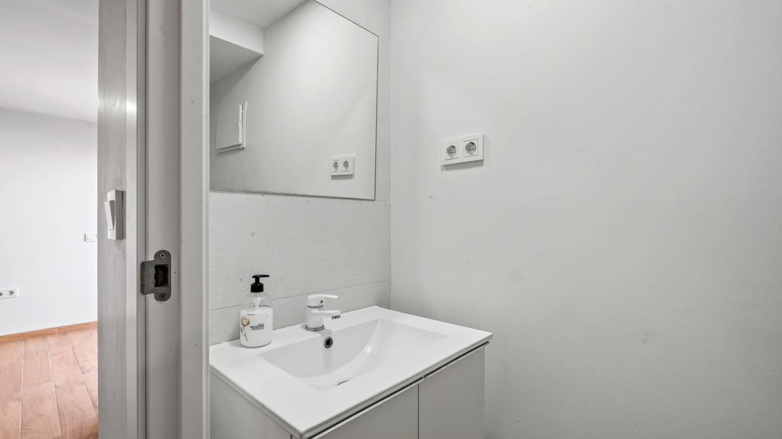 Resale - Villa - Orihuela Costa - Castillo de Don Juan