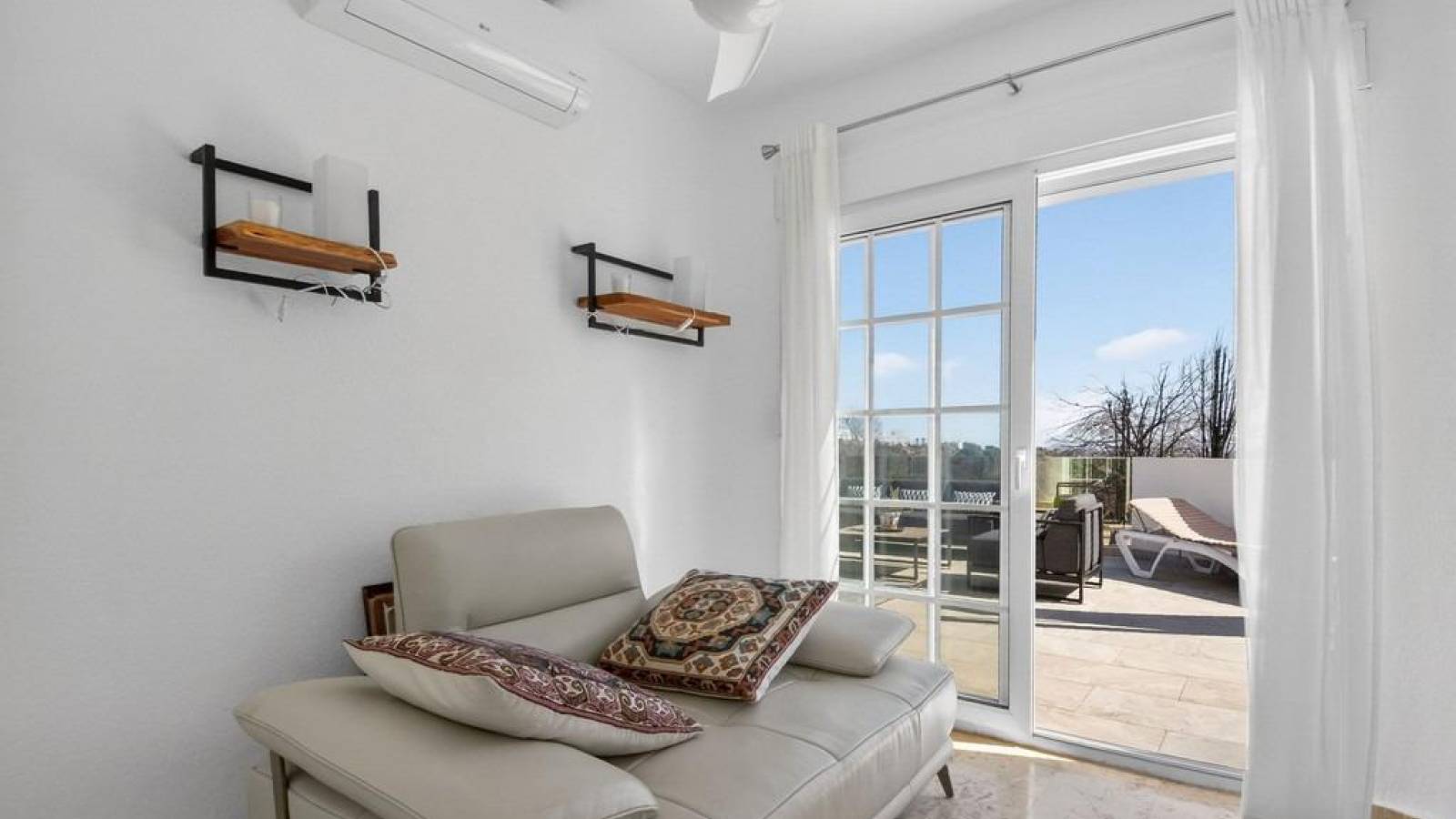 Resale - Villa - Orihuela Costa - Las Ramblas