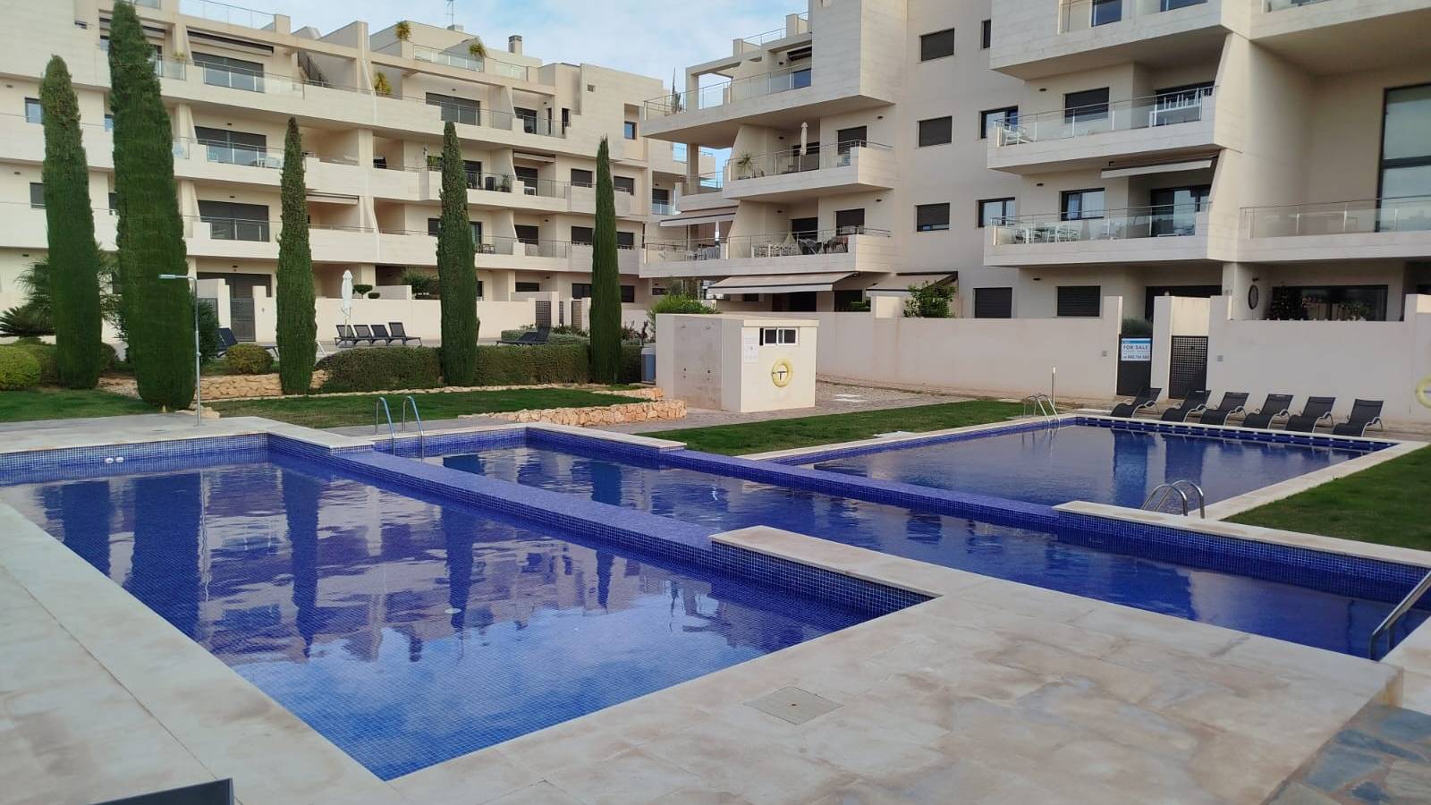 Resale - Villa - Orihuela Costa - Los Dolses