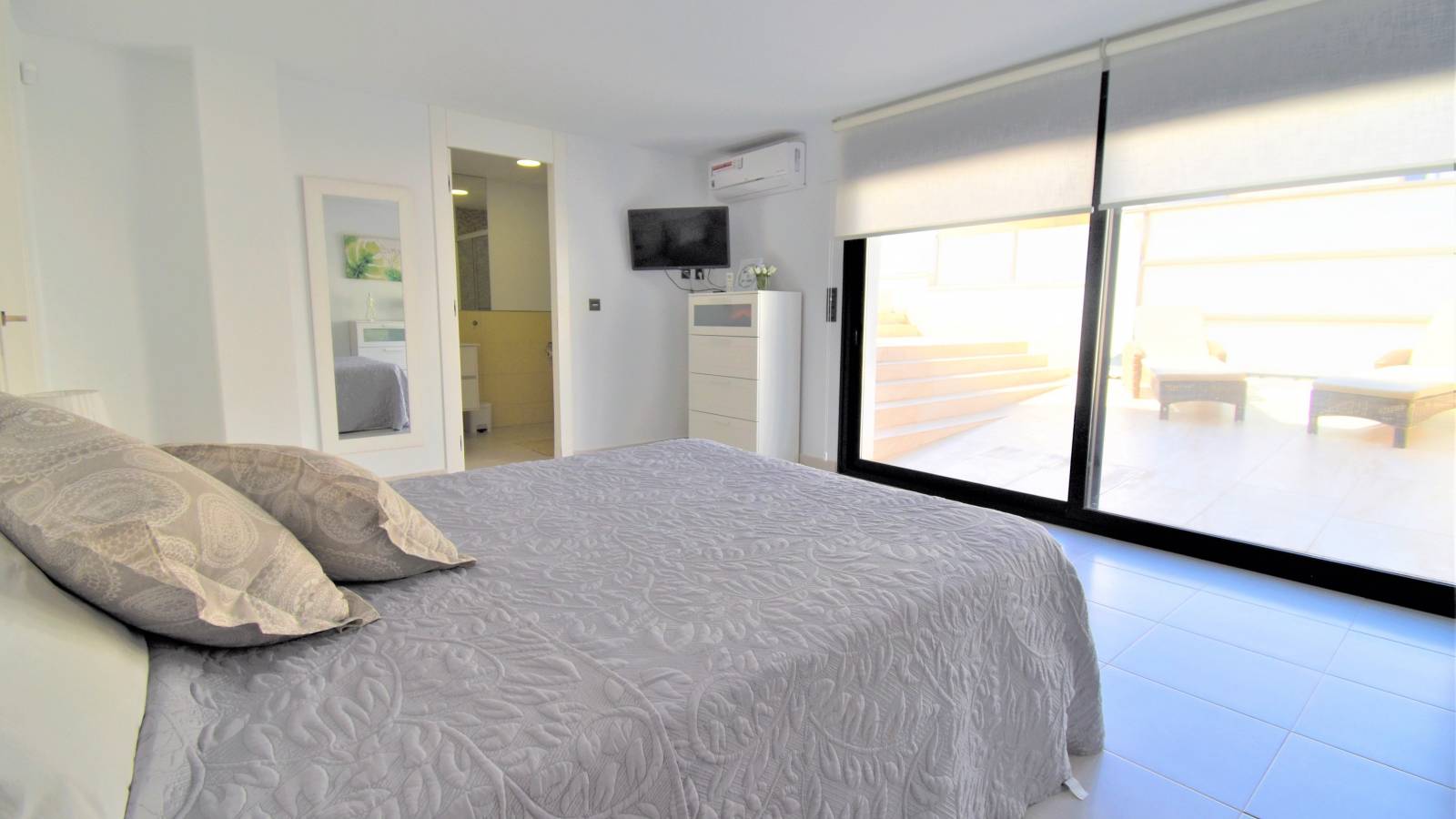 Resale - Villa - Orihuela Costa - Villamartín