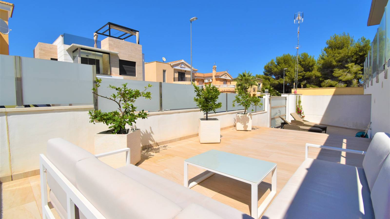 Resale - Villa - Orihuela Costa - Villamartín