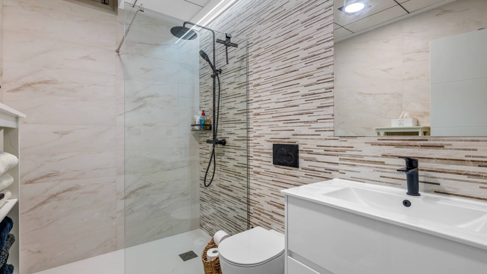 Resale - Villa - Orihuela Costa - Villamartín