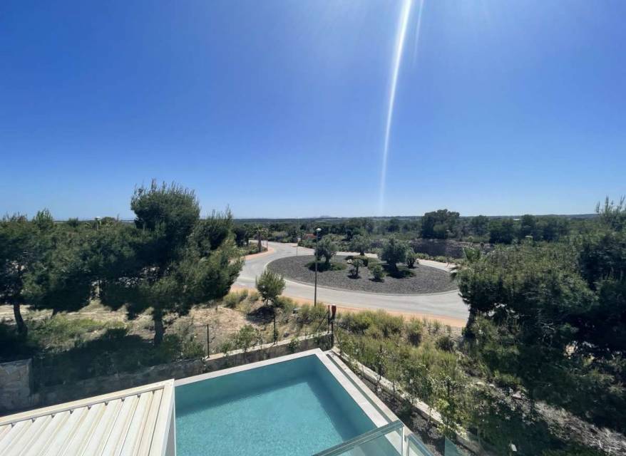 Resale - Villa - Orihuela - Las Colinas Golf