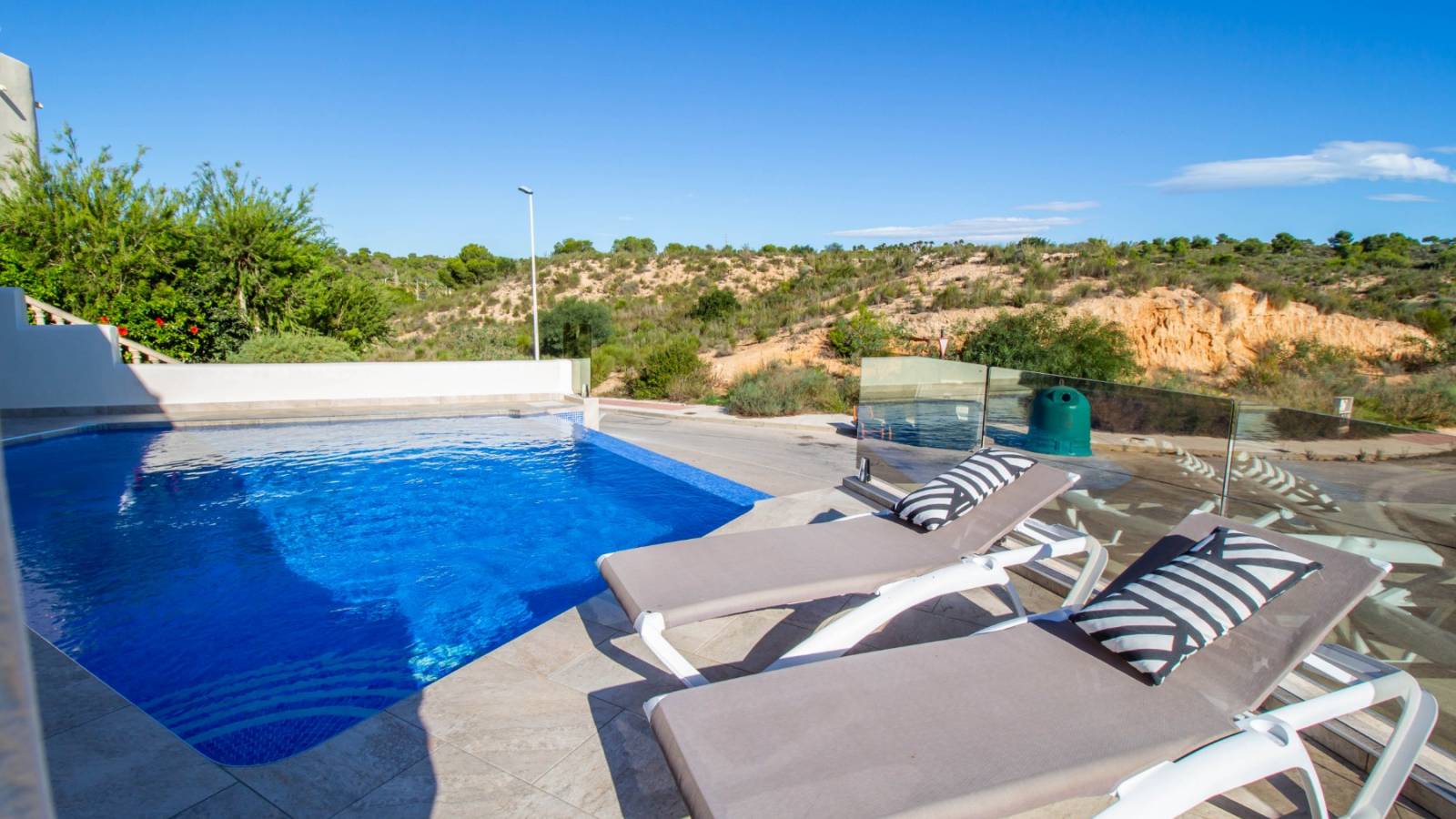 Resale - Villa - Orihuela - Las Ramblas Golf