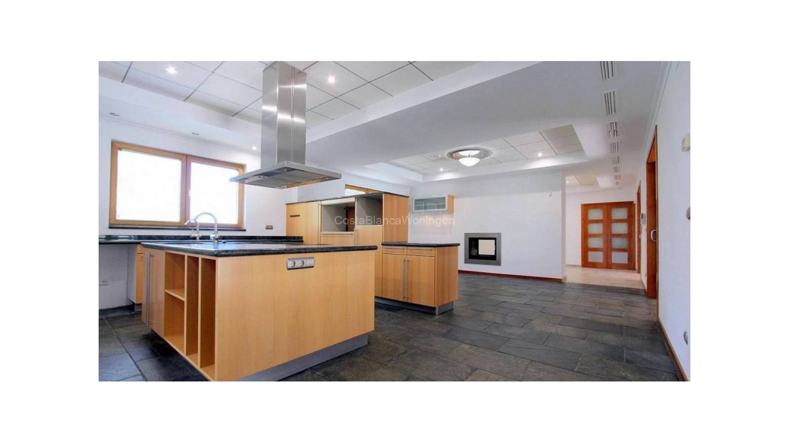 Resale - Villa - Penáguila