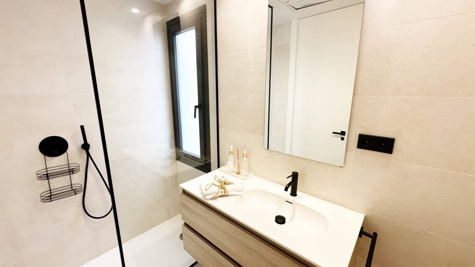 Resale - Villa - Santa Rosalia