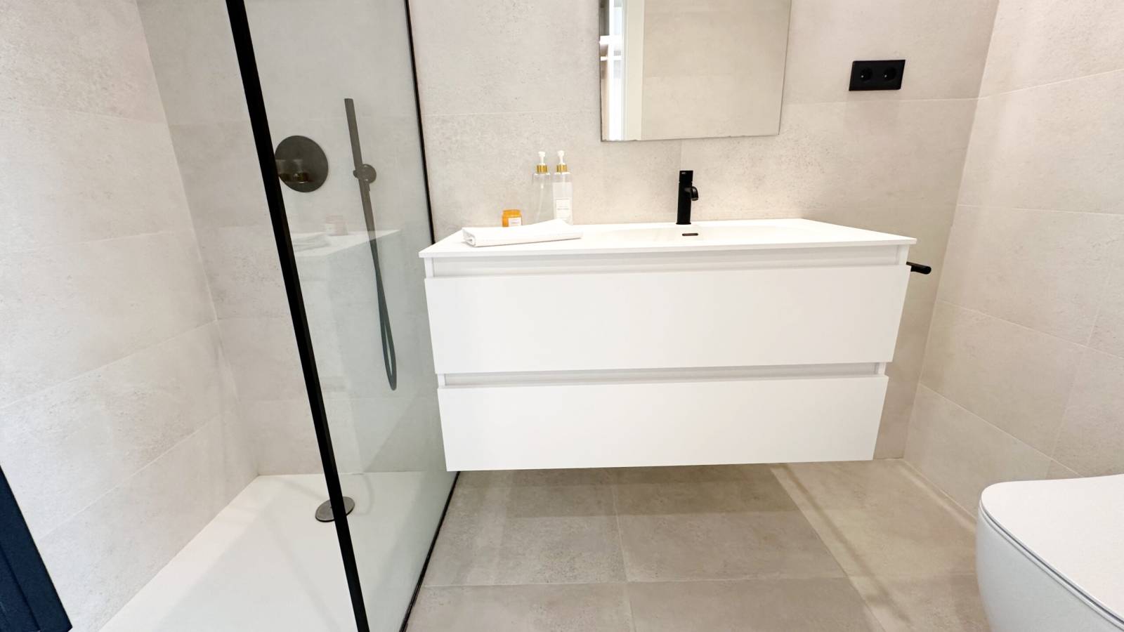 Resale - Villa - Santa Rosalia