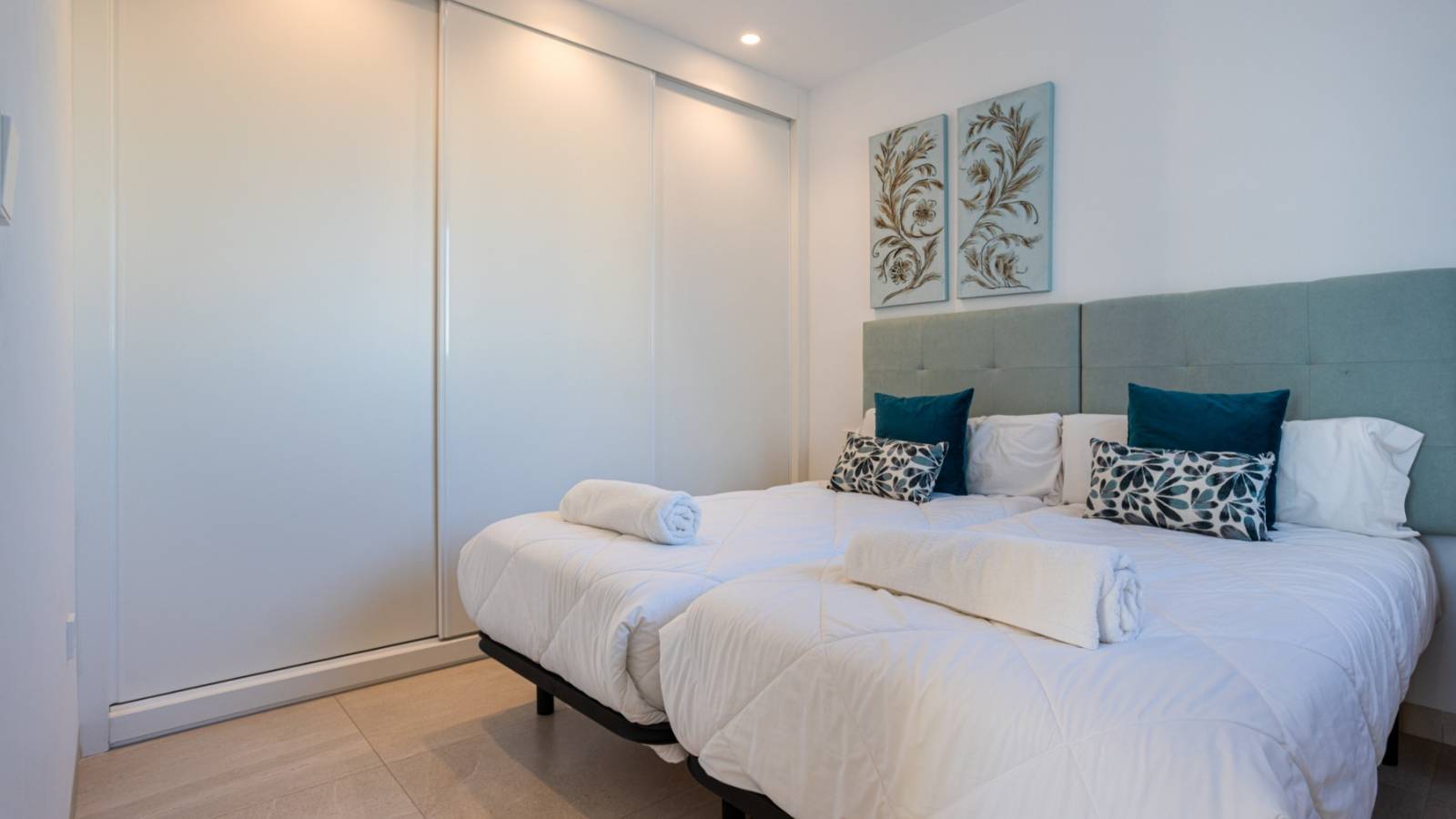 Resale - Villa - Santa Rosalia