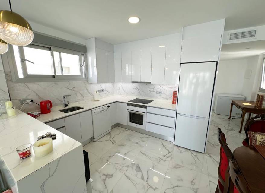 Resale - Villa - Serena Golf