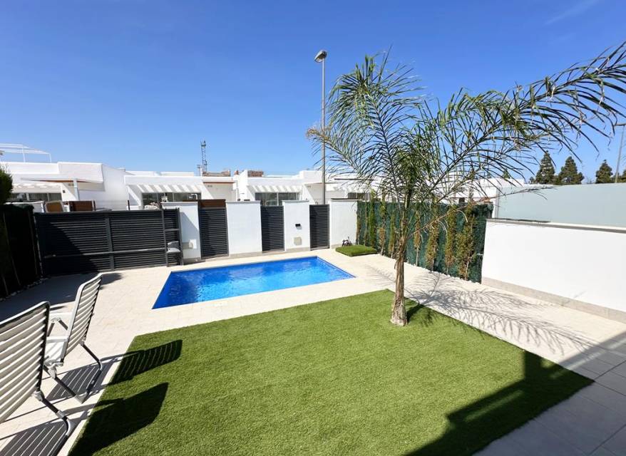 Resale - Villa - Serena Golf