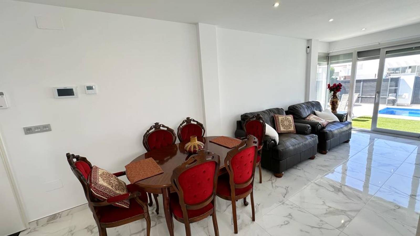 Resale - Villa - Serena Golf