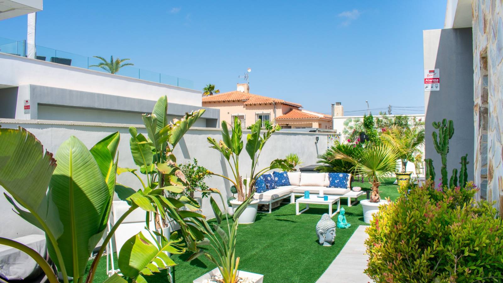 Resale - Villa - Torrevieja - El Chaparral