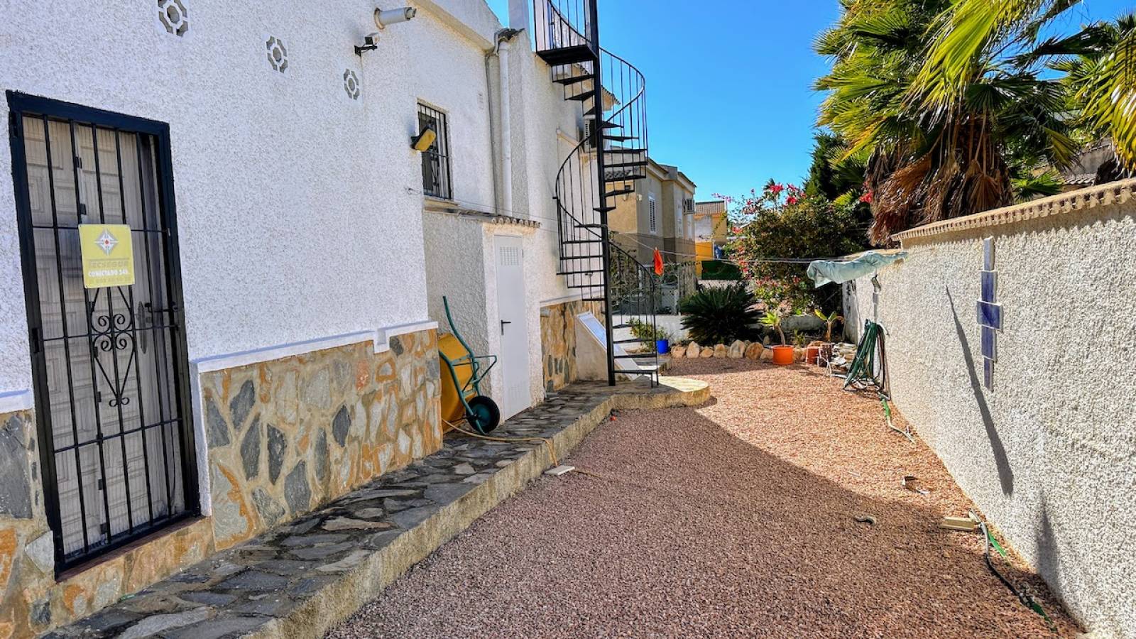 Resale - Villa - Torrevieja - El Chaparral