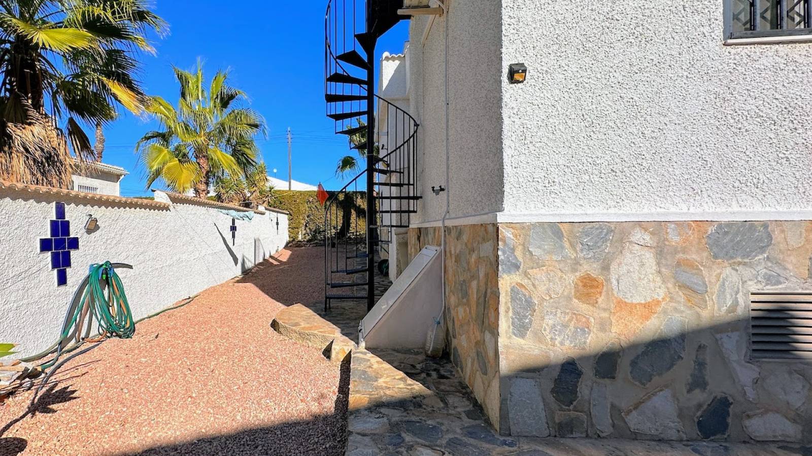 Resale - Villa - Torrevieja - El Chaparral