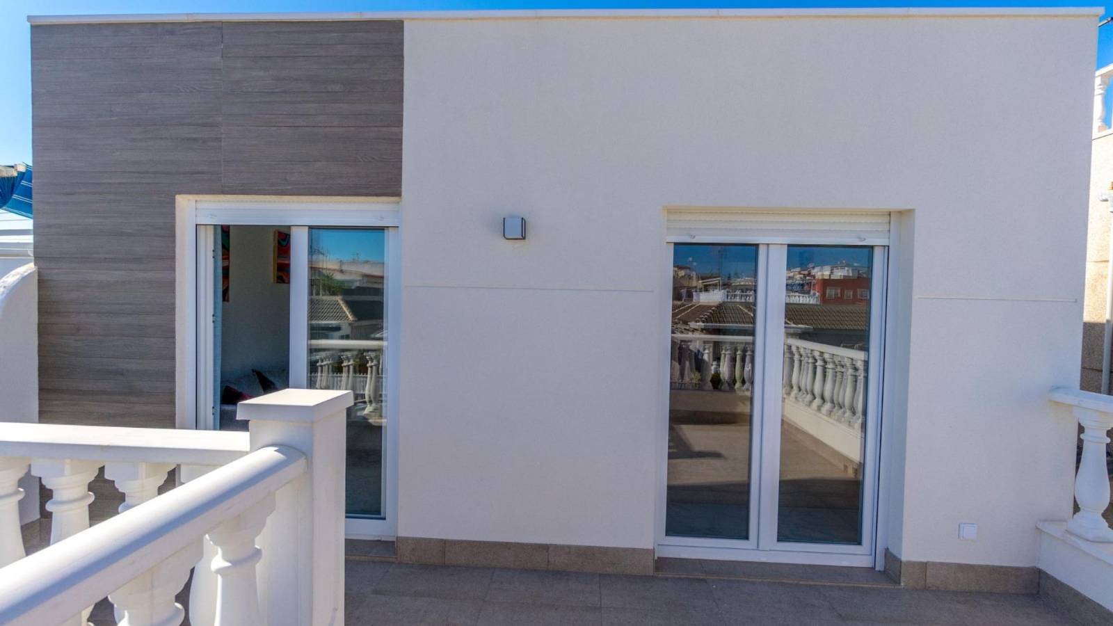 Resale - Villa - Torrevieja - El Chaparral