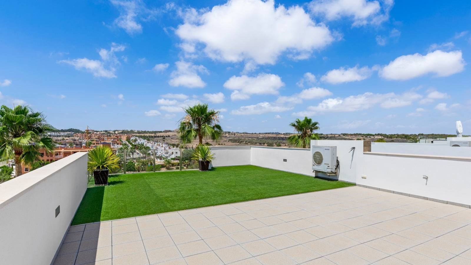 Resale - Villa - Villamartín