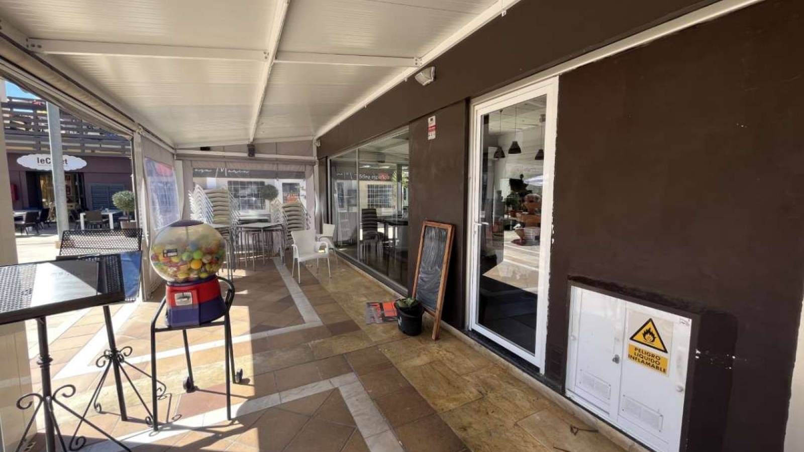 Revente - Commercial - Dehesa de Campoamor