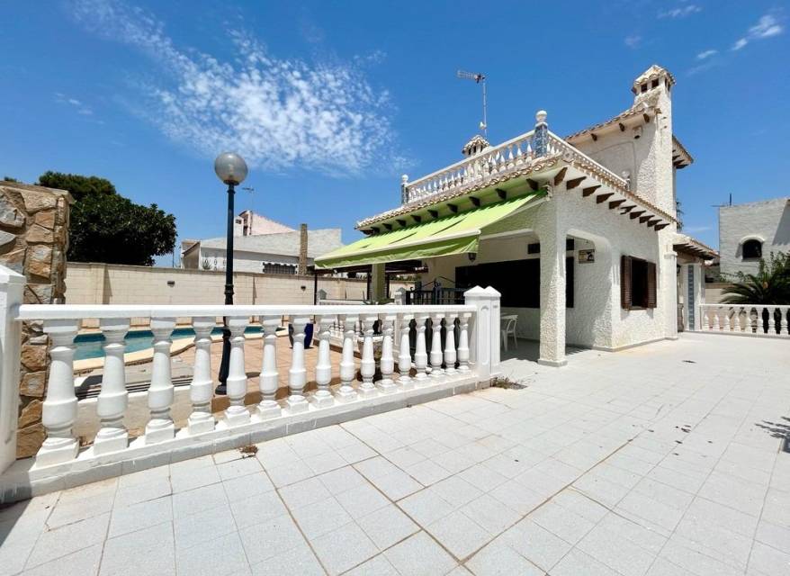 Revente - Villa - Orihuela Costa - La Zenia