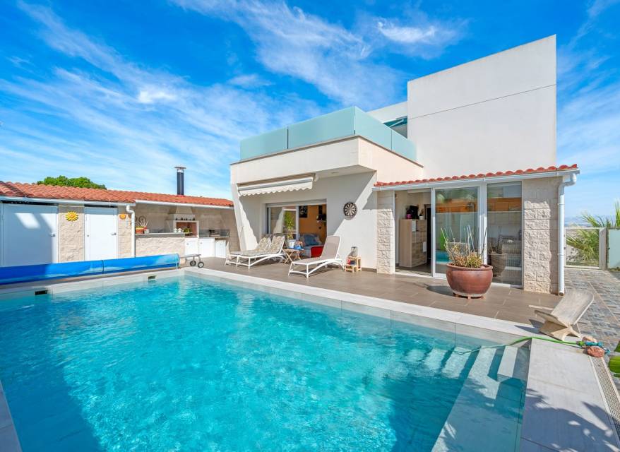 Venta - Chalet - Benijofar