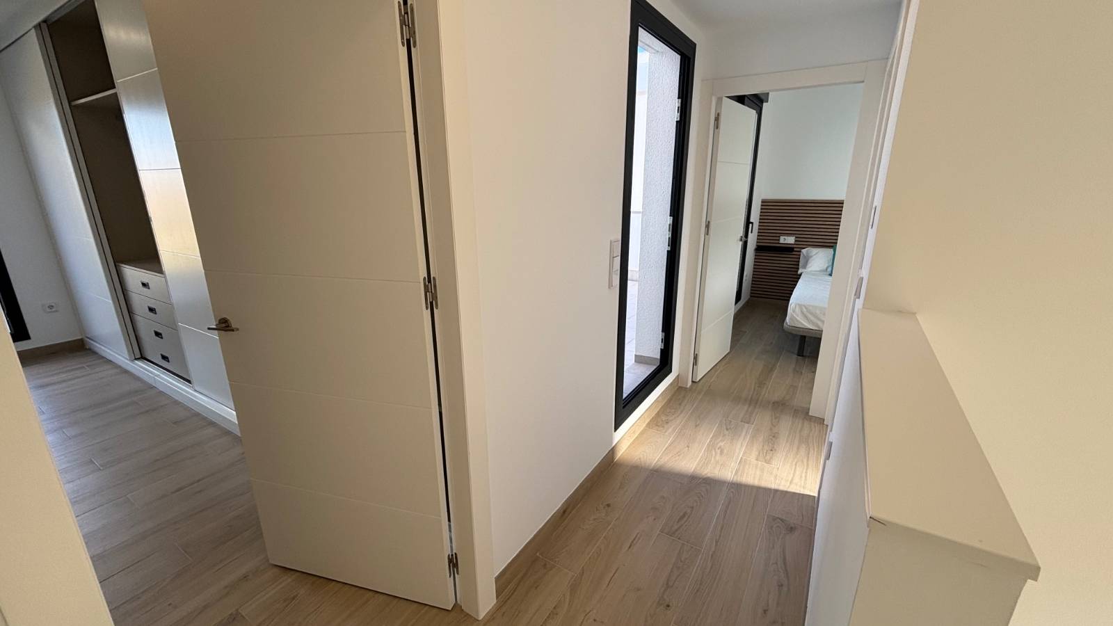 Venta - Chalet - Los Alcazares - Roda