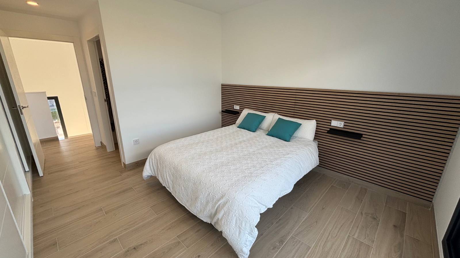 Venta - Chalet - Los Alcazares - Roda