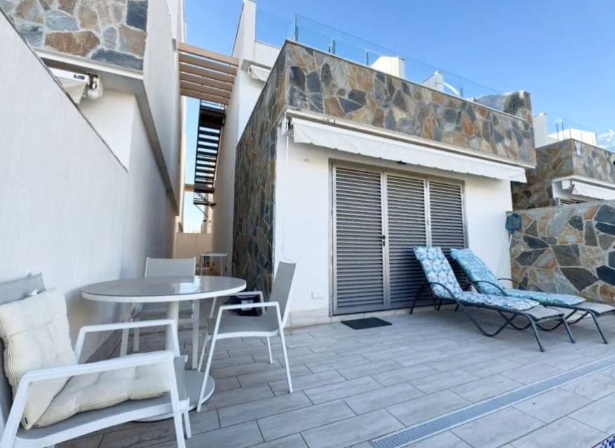 Venta - Chalet - Los Alcazares