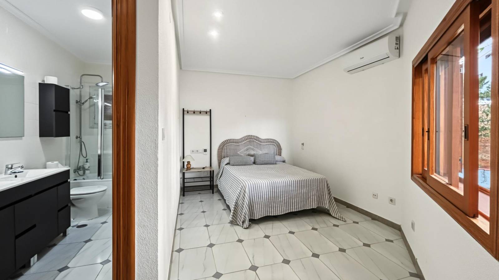 Venta - Chalet - Orihuela Costa - Campoamor
