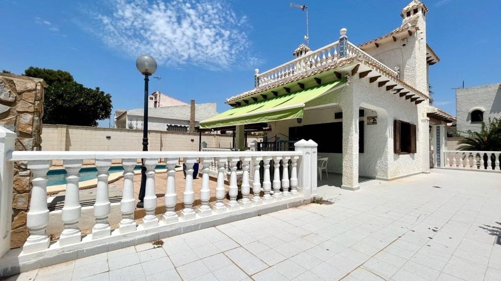 Venta - Chalet - Orihuela Costa - La Zenia