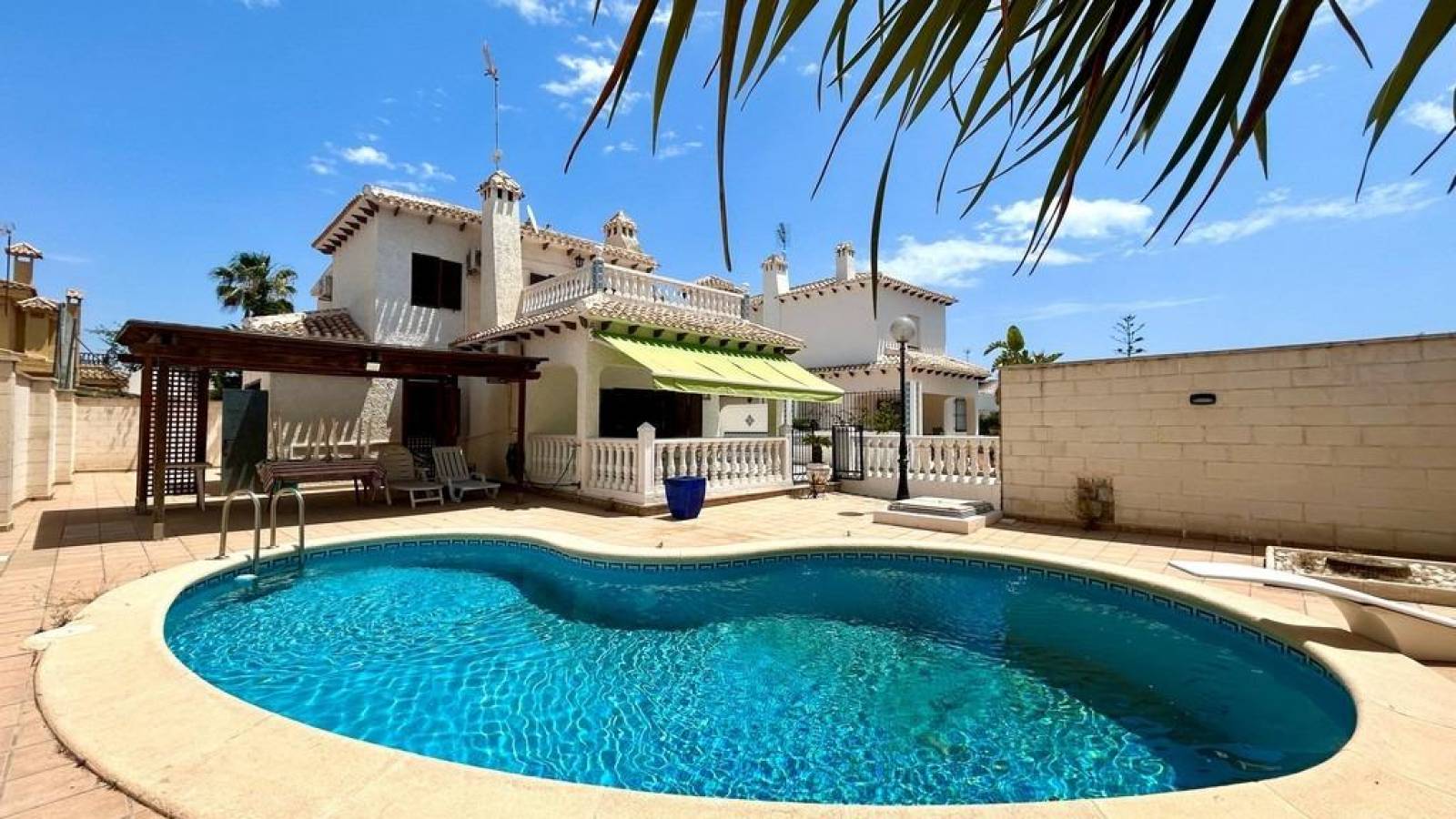 Venta - Chalet - Orihuela Costa - La Zenia