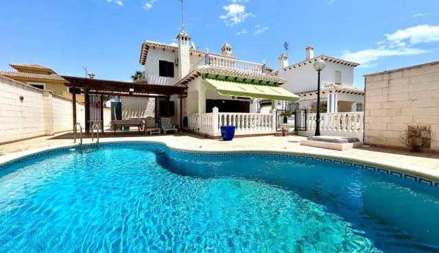 Villa - Herverkoop - Orihuela Costa - JOA-43126