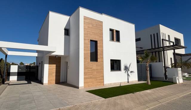 Villa - Odsprzedaż - Los Alcazares - 