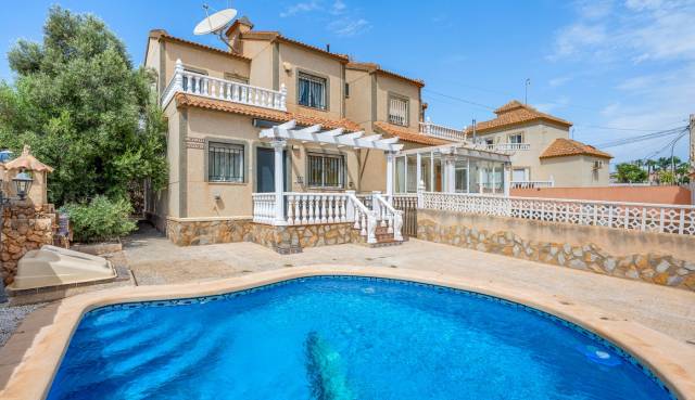 Villa - Odsprzedaż - Orihuela Costa - 