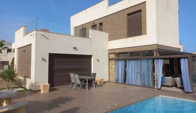 Villa - Wiederverkauf - Torrevieja - Aguas Nuevas