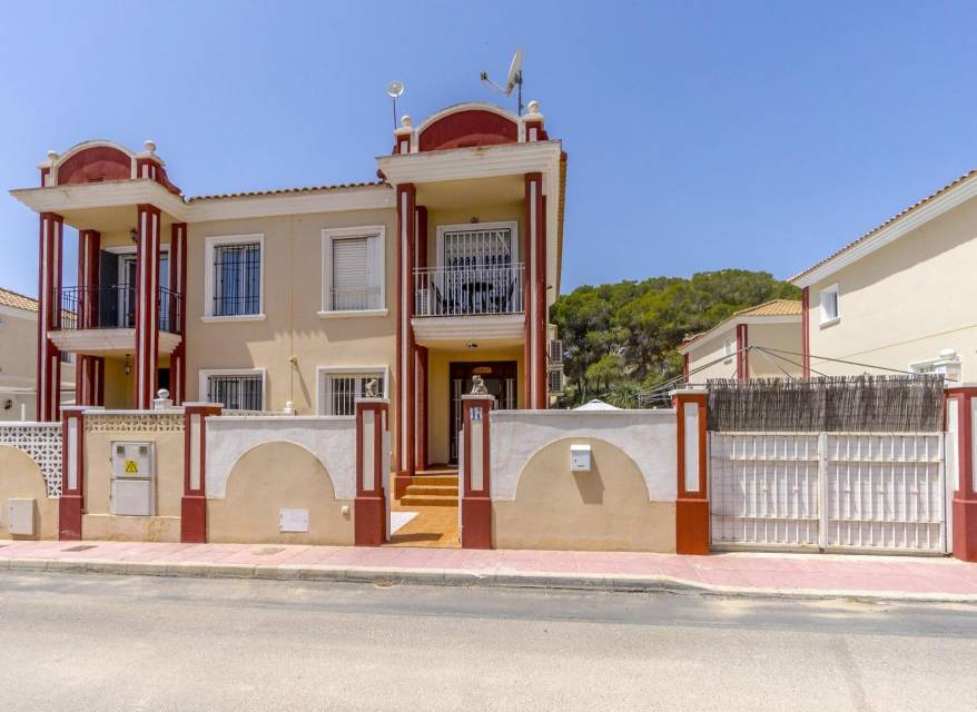 Wiederverkauf - Terraced house - Orihuela Costa - Campoamor