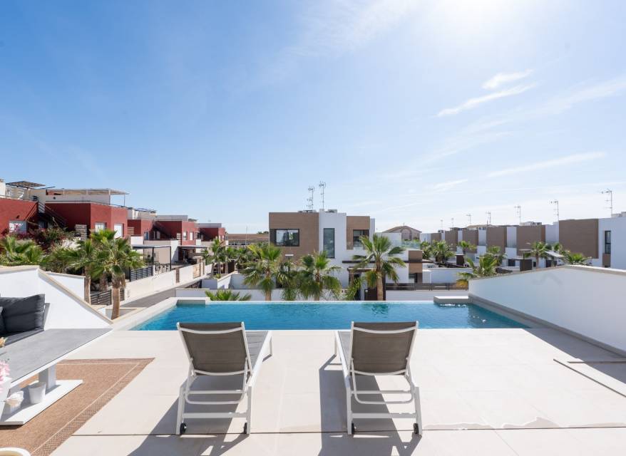 Wiederverkauf - Villa - Algorfa - La finca Golf