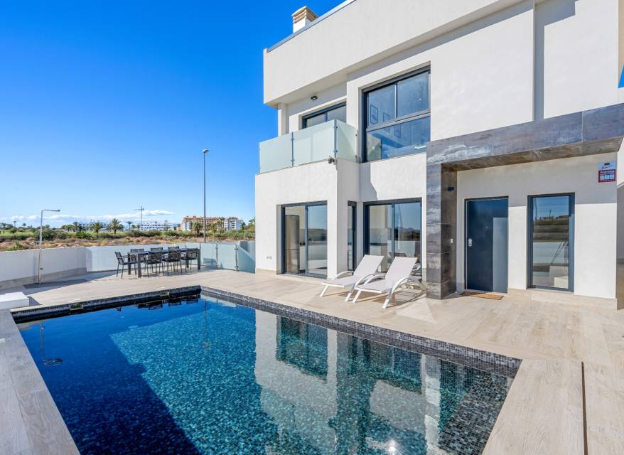 Wiederverkauf - Villa - Los Alcazares - Serena Golf